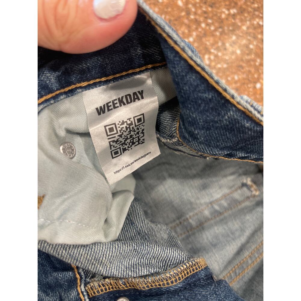 WEEKDAY SPHERE LOW LOOSE JEANS SIZE 30 - Picture 3 of 7